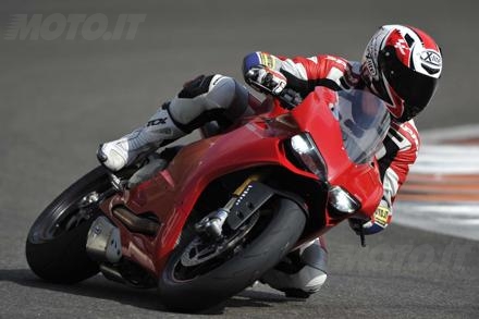 Ducati 1199 Panigale (3)