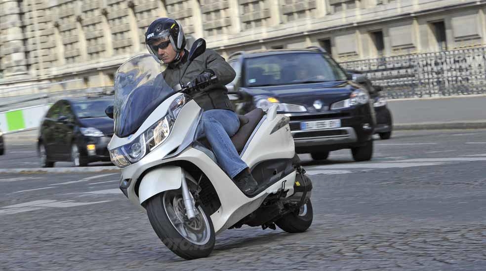 Piaggio X10 350 Executive GALLERY FOTO