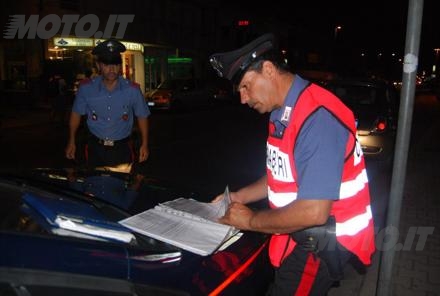 polizia carabinieri controllo etilico