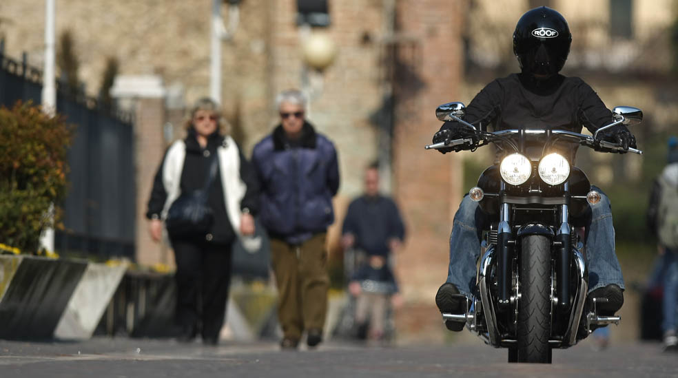 Triumph Thunderbird Storm 1700 Guarda la gallery
