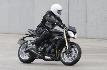 Triumph Street Triple 2013 (2)